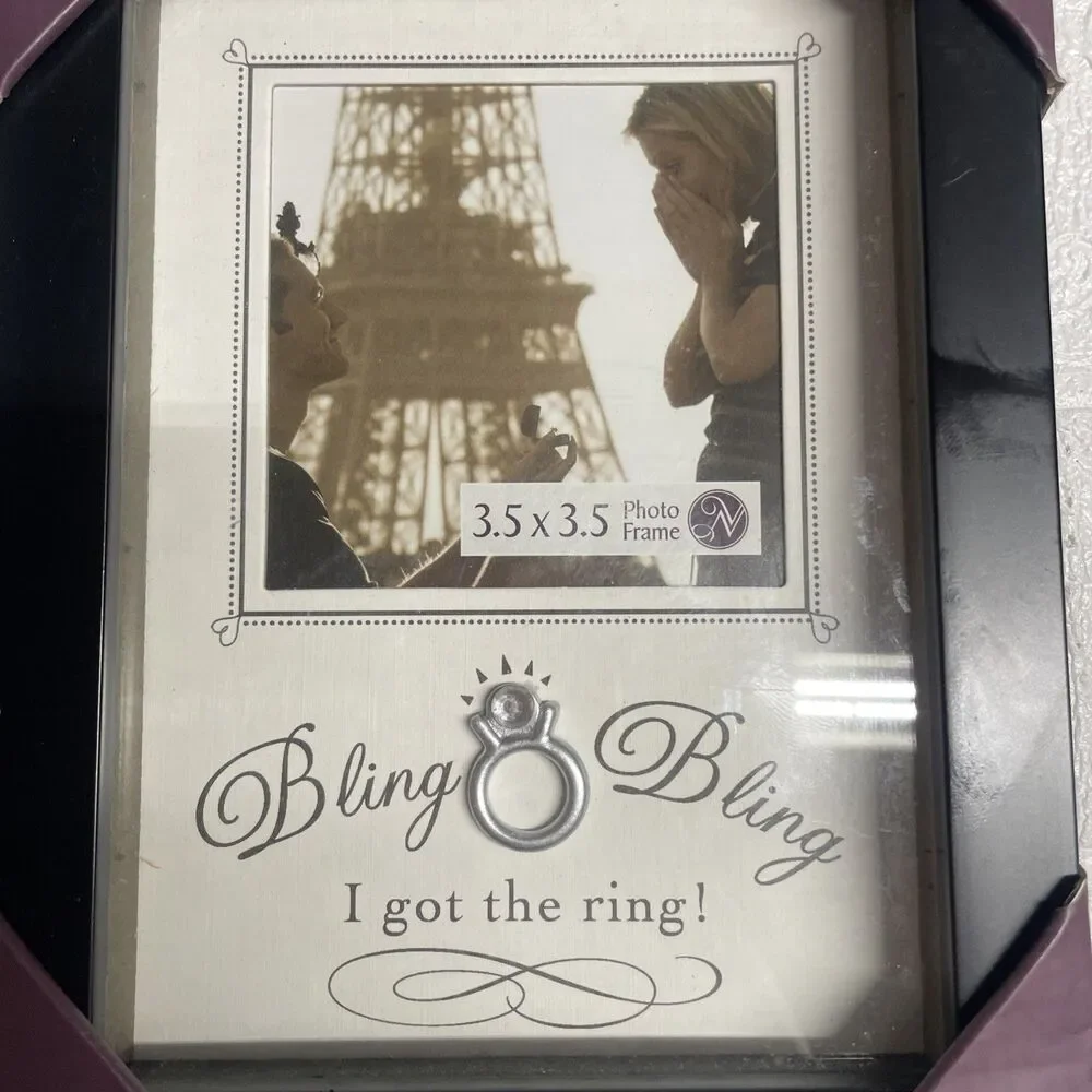 New View Photo Frame Wall or Tabletop Display Bling Bling I Got The Ring-In Box